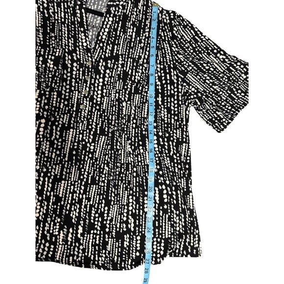 Cocomo Woman Black & White Abstract Print 3X Blouse With 3/4 Sleeves - Picture 7 of 8
